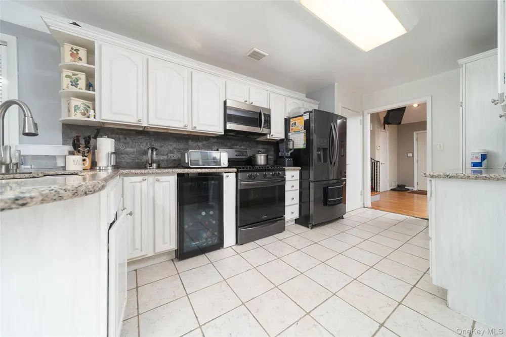 86-34 Francis Lewis Boulevard Holliswood, NY 11432