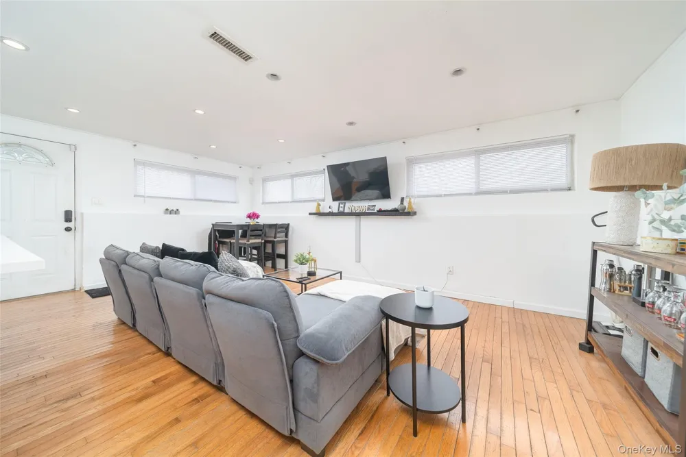 86-34 Francis Lewis Boulevard Holliswood, NY 11432