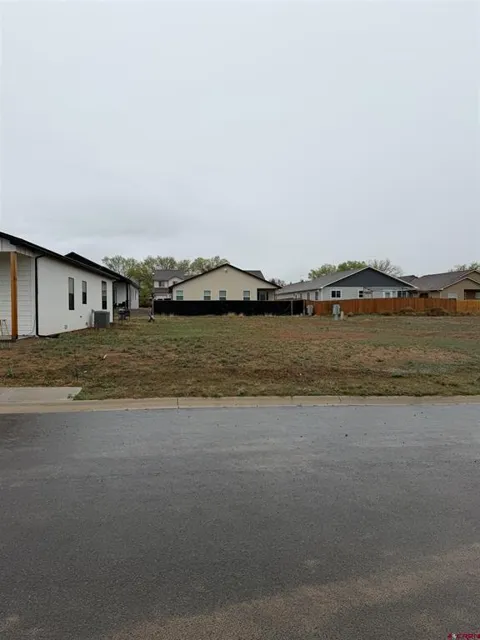 506 Jarrett Ave