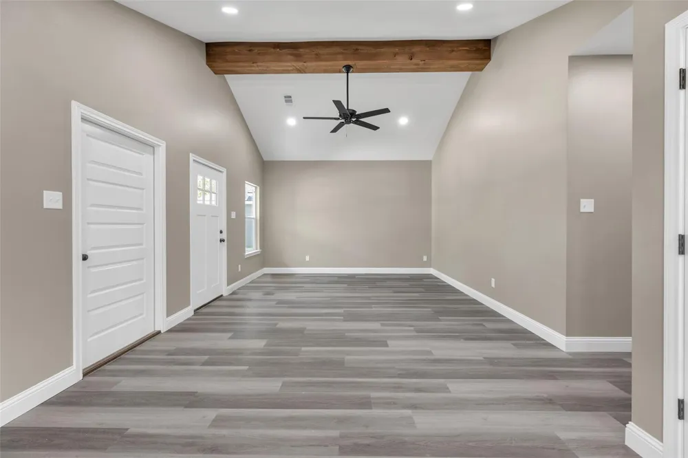 905 W Virginia Street Navasota, TX 77868