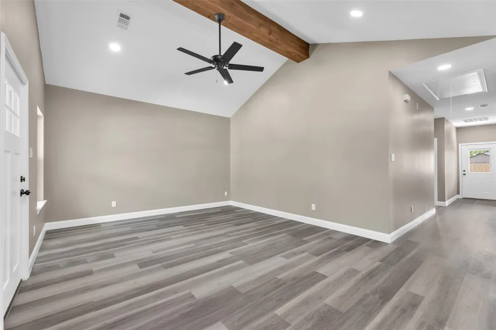 905 W Virginia Street Navasota, TX 77868