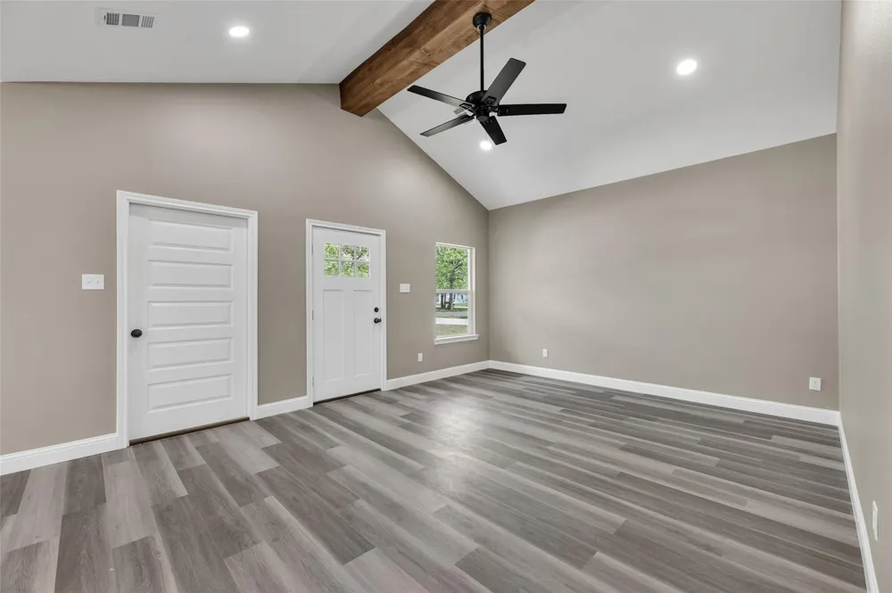 905 W Virginia Street Navasota, TX 77868