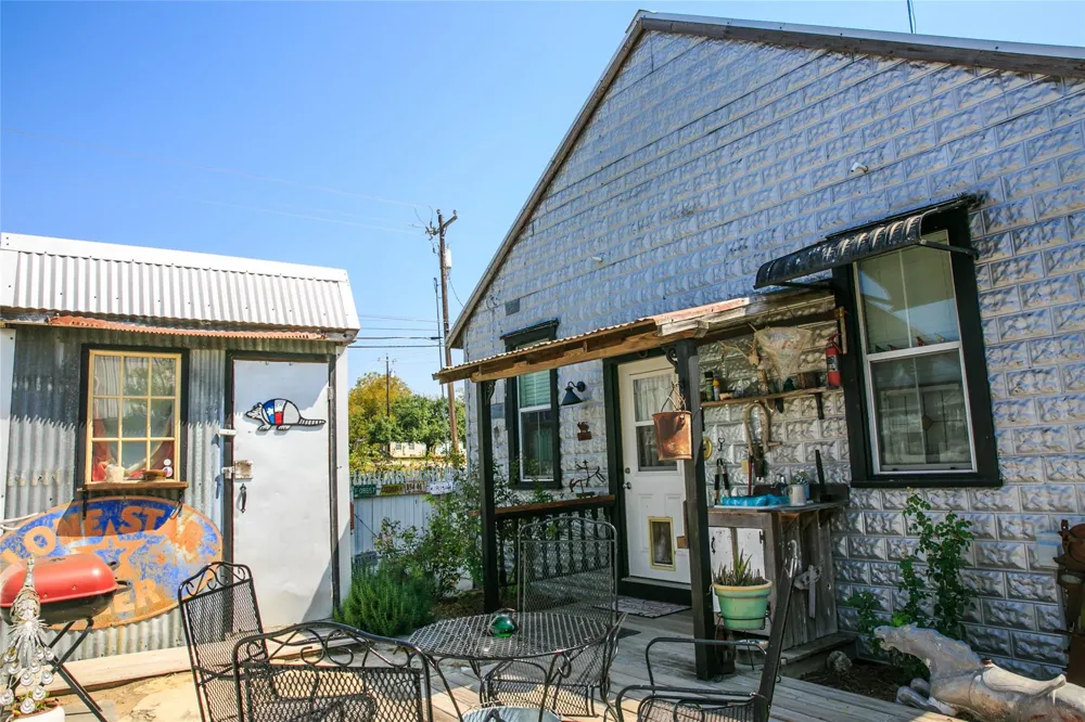 12400 E Texas Street Burton, TX 77835