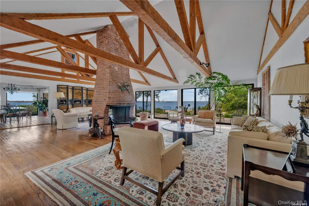 120 W Creek Farms Road Sands Point, NY 11050