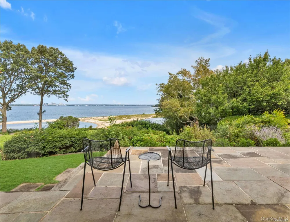 120 W Creek Farms Road Sands Point, NY 11050
