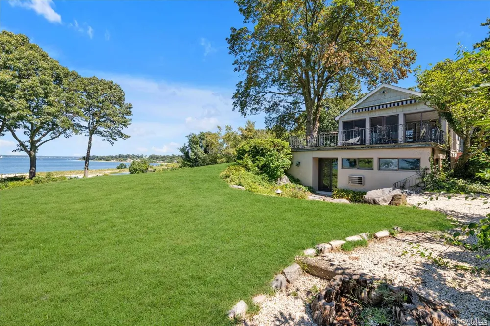 120 W Creek Farms Road Sands Point, NY 11050