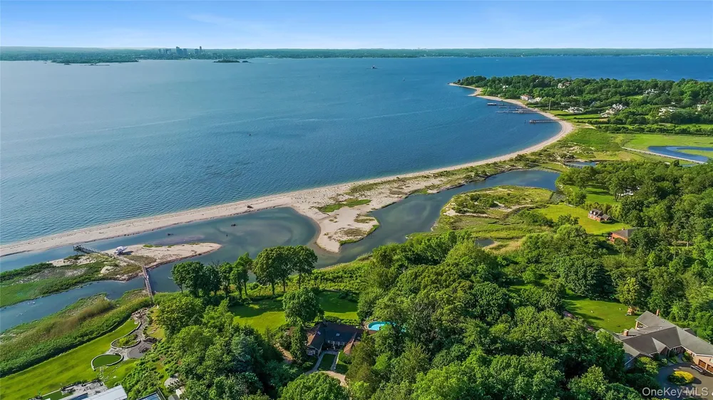 120 W Creek Farms Road Sands Point, NY 11050