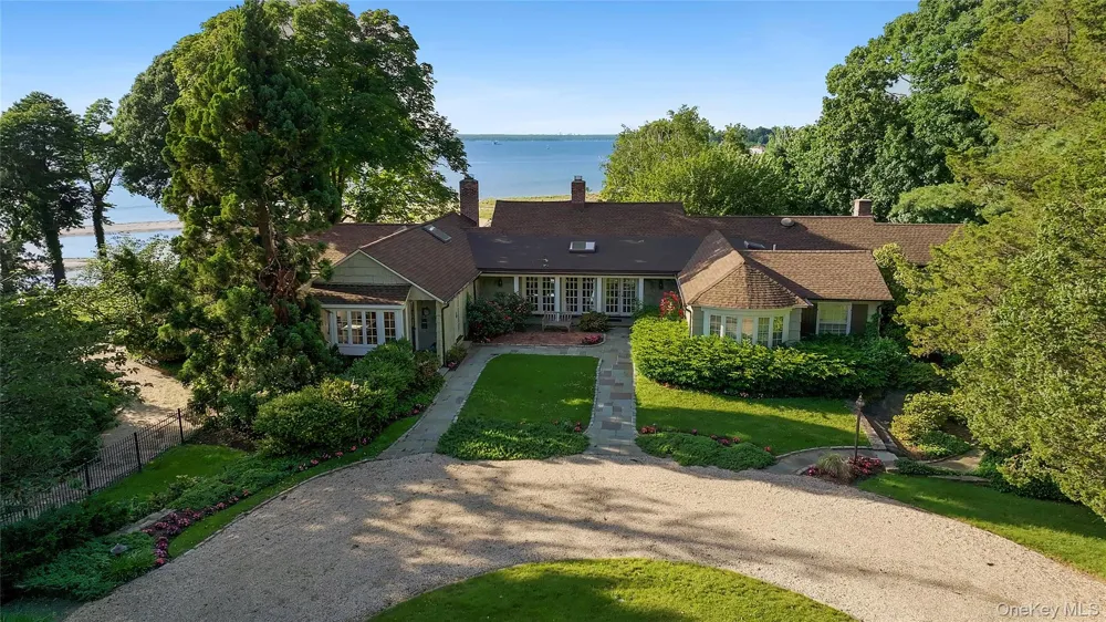 120 W Creek Farms Road Sands Point, NY 11050