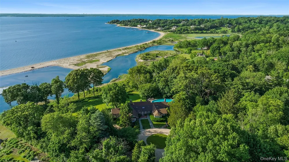 120 W Creek Farms Road Sands Point, NY 11050