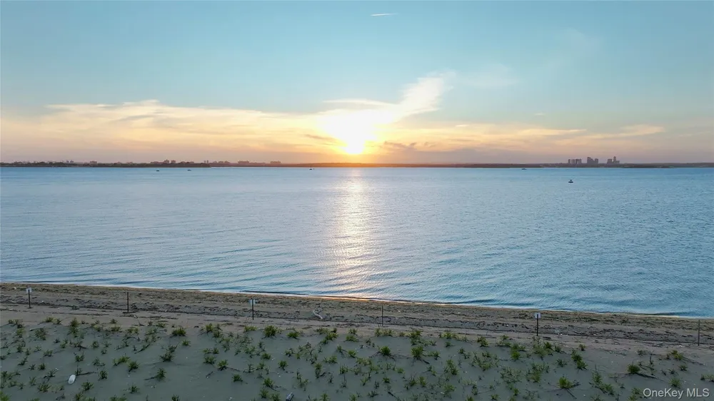 120 W Creek Farms Road Sands Point, NY 11050