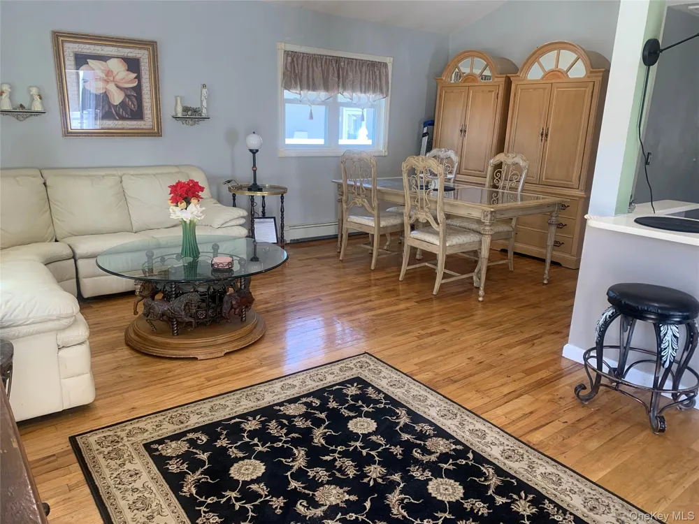 159 Parkwood Drive Shirley, NY 11967