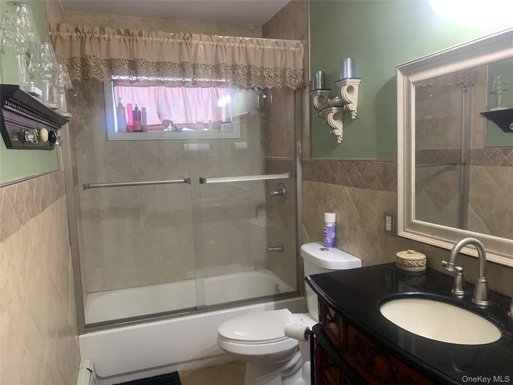 159 Parkwood Drive Shirley, NY 11967