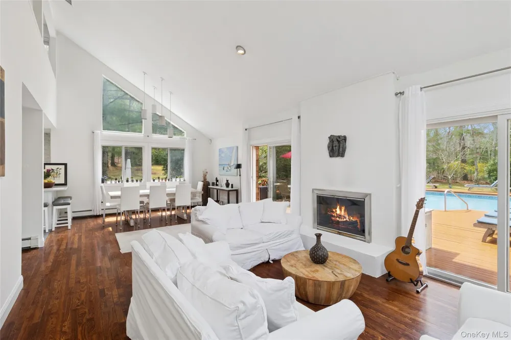 27 Ely Brook Road East Hampton, NY 11937