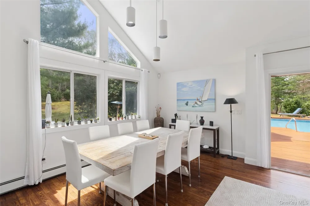 27 Ely Brook Road East Hampton, NY 11937