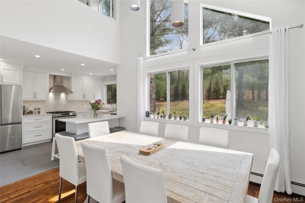 27 Ely Brook Road East Hampton, NY 11937
