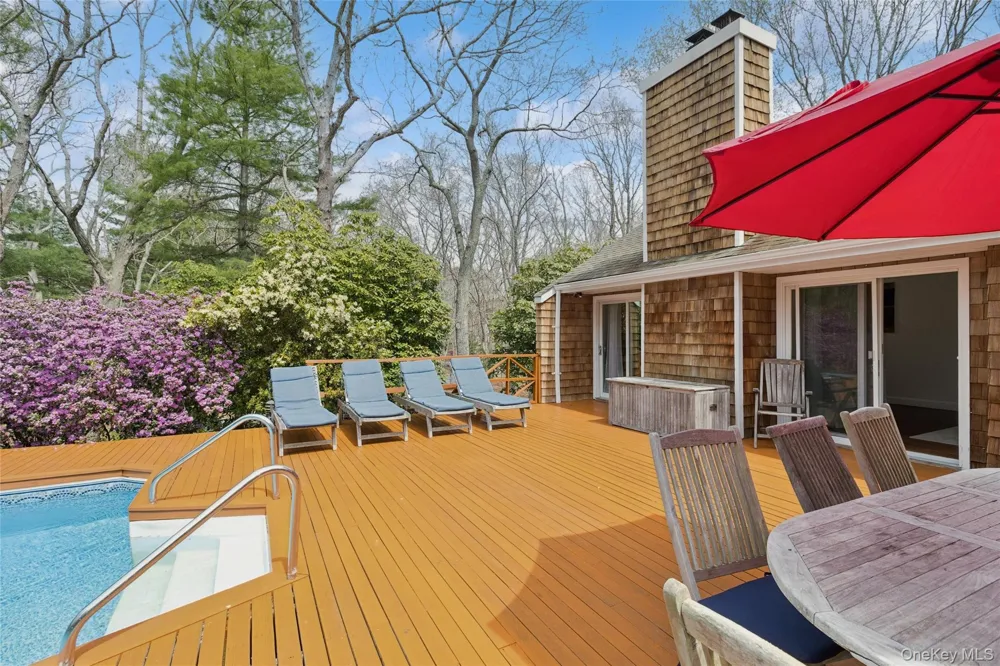 27 Ely Brook Road East Hampton, NY 11937
