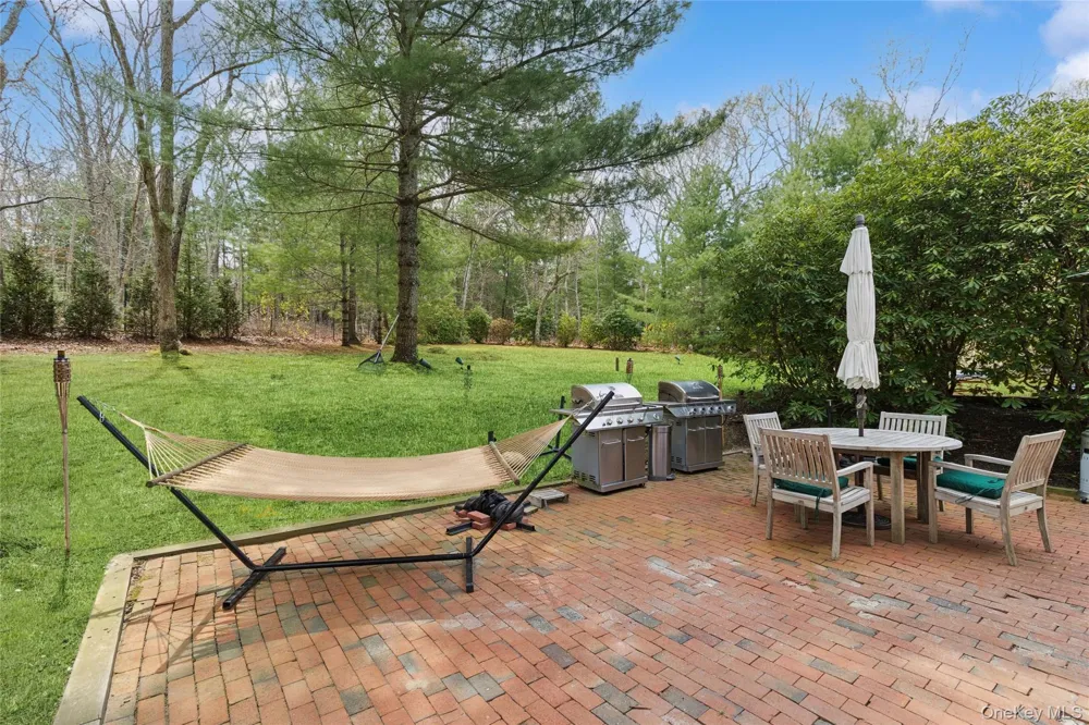 27 Ely Brook Road East Hampton, NY 11937