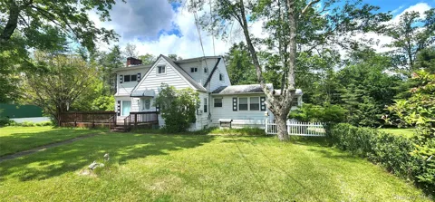 530 Sackett Lake Road