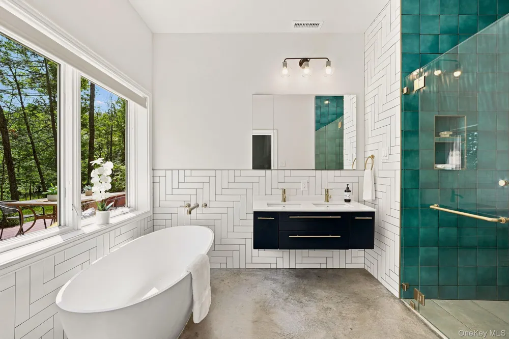 780 Oakwood Circle Stone Ridge, NY 12484