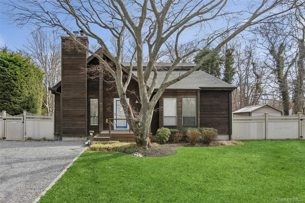 131 Lewis Road East Quogue, NY 11942
