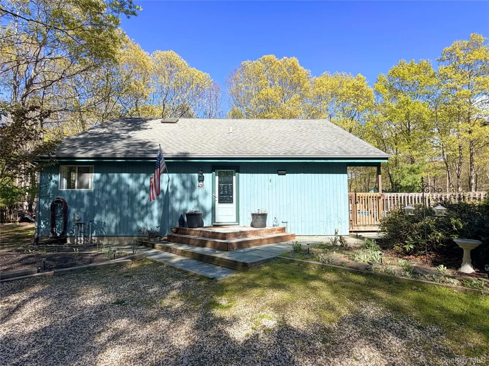 43B Old Squires Road Hampton Bays, NY 11946