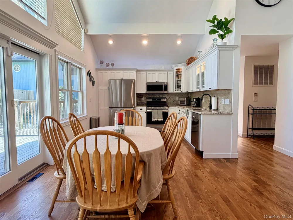 43B Old Squires Road Hampton Bays, NY 11946