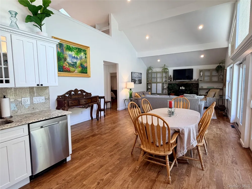 43B Old Squires Road Hampton Bays, NY 11946