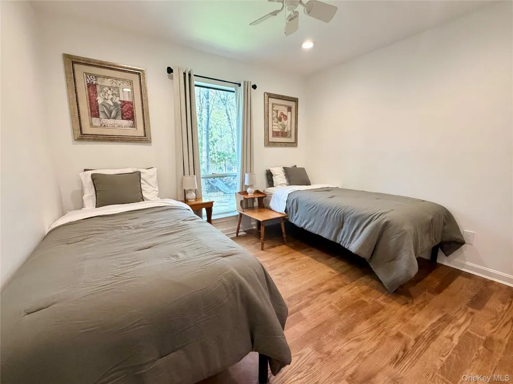 43B Old Squires Road Hampton Bays, NY 11946