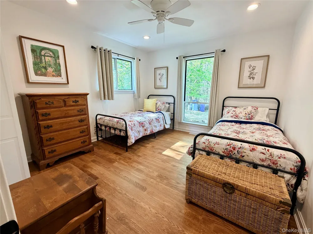 43B Old Squires Road Hampton Bays, NY 11946