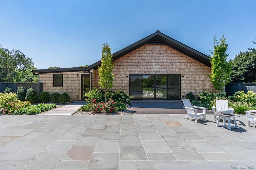 2050 Depot Lane Cutchogue, NY 11935