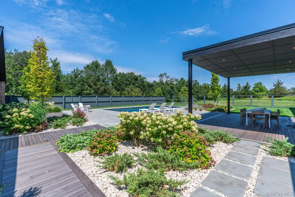 2050 Depot Lane Cutchogue, NY 11935