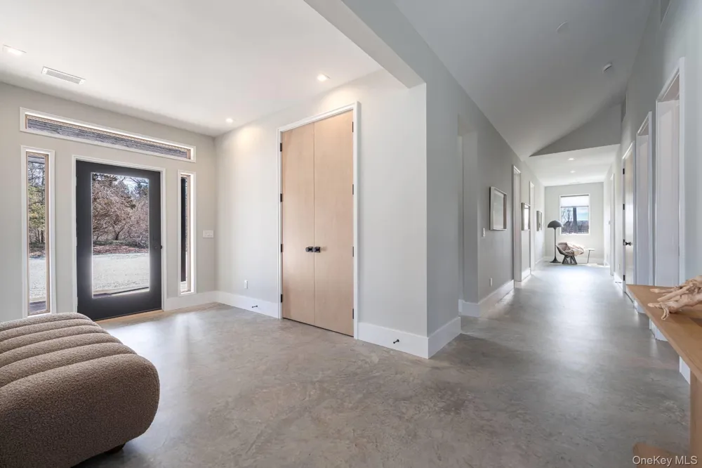 2050 Depot Lane Cutchogue, NY 11935