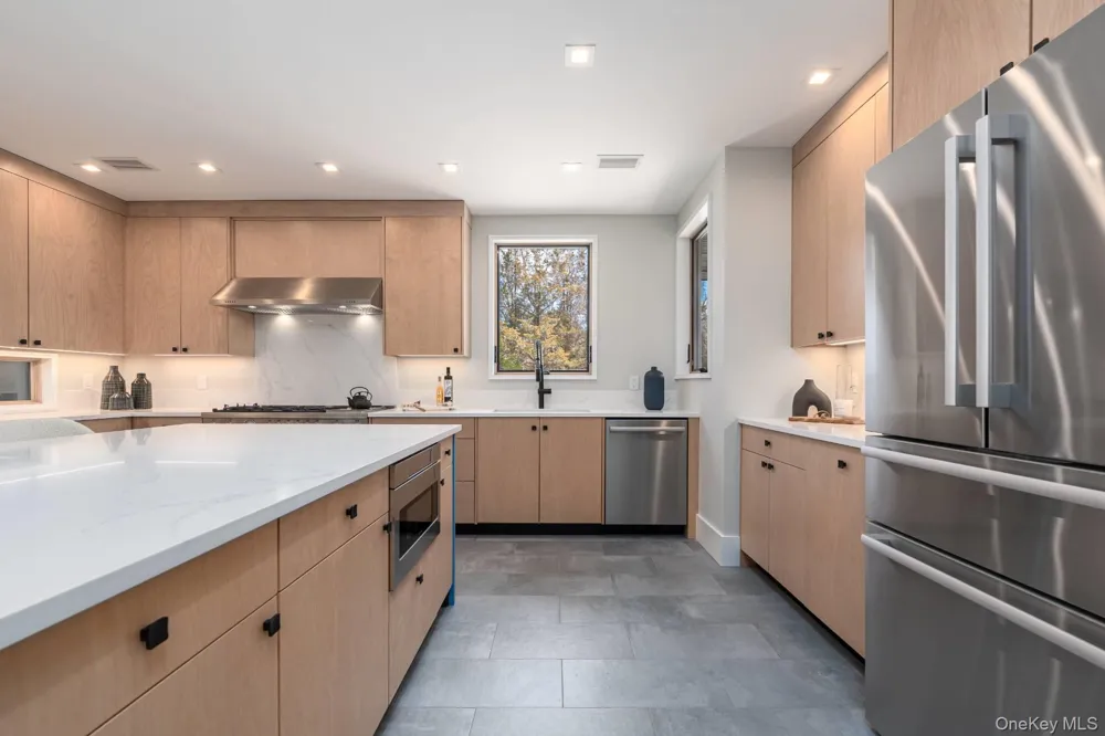 2050 Depot Lane Cutchogue, NY 11935