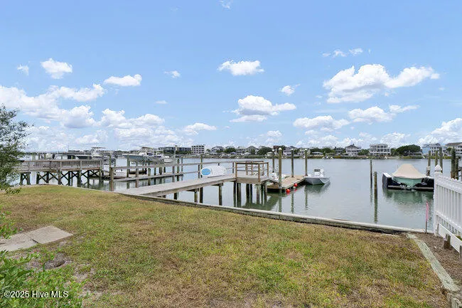 9 W Atlanta Street #3 Wrightsville Beach, NC 28480