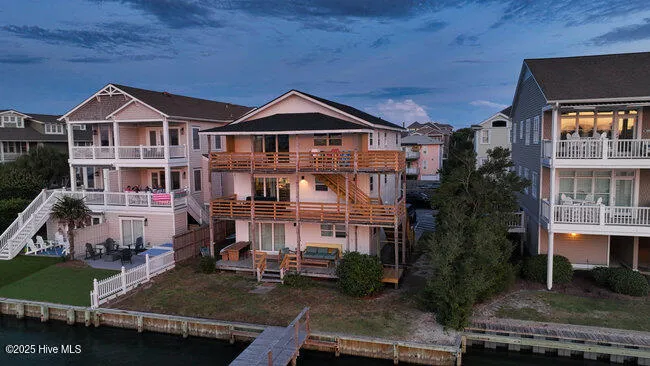 9 W Atlanta Street #3 Wrightsville Beach, NC 28480