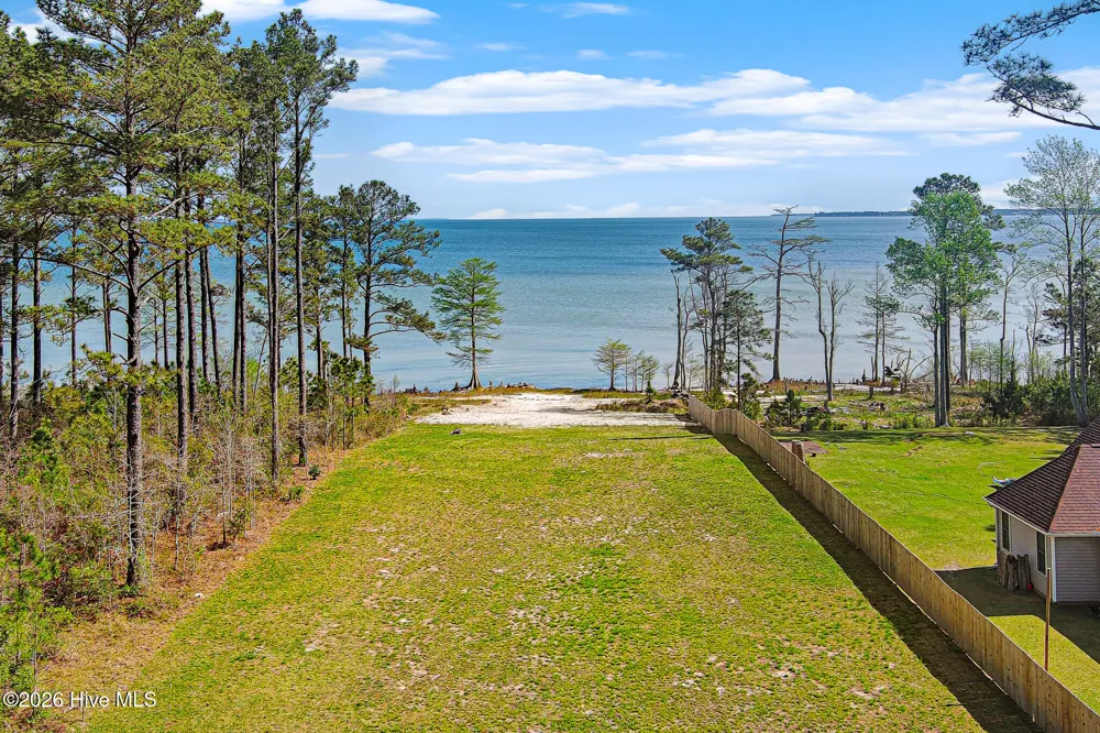 107 Cedarwood Drive Havelock, NC 28532