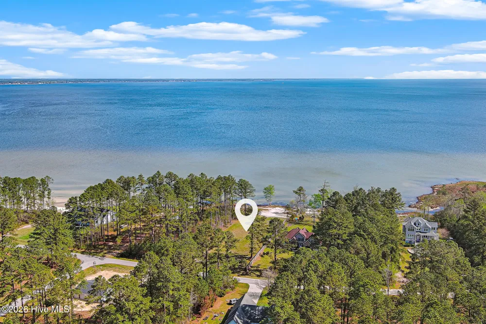 107 Cedarwood Drive Havelock, NC 28532