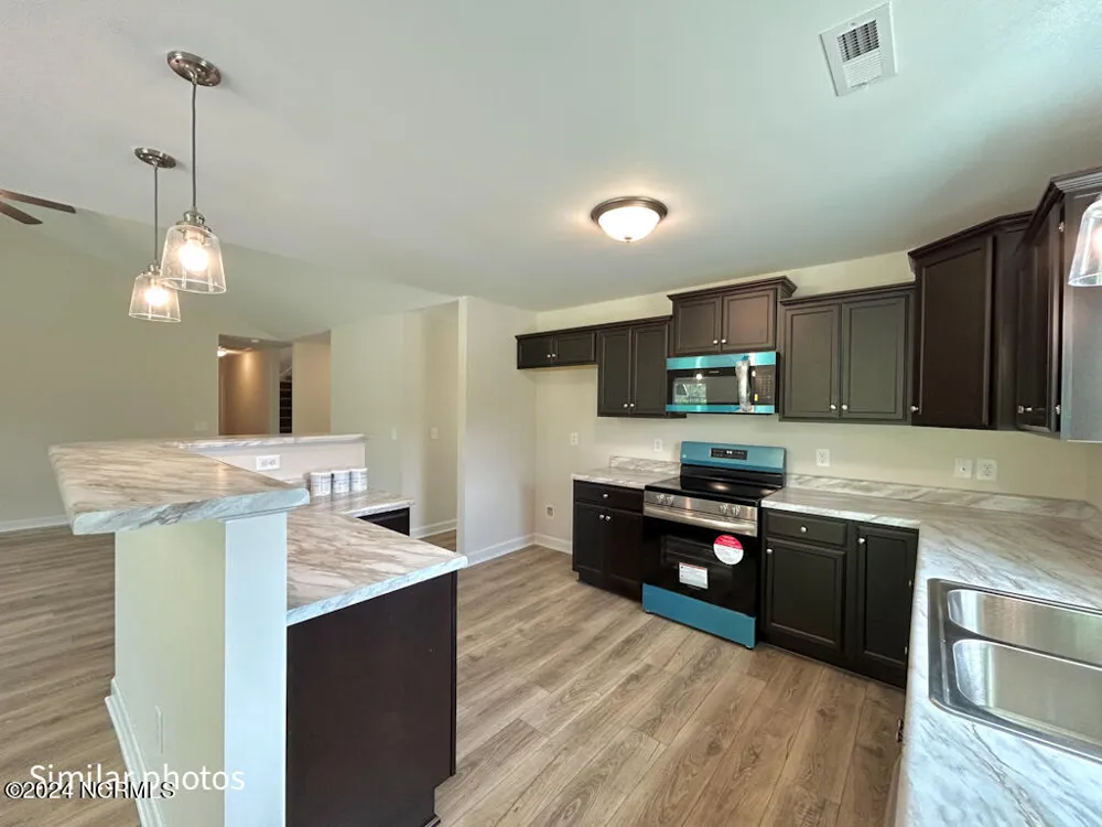811 Sandy Shore Court Holly Ridge, NC 28445