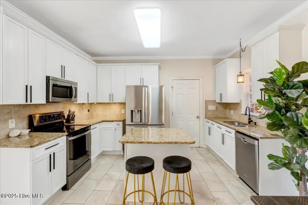 201 Sarazen Drive Clayton, NC 27527