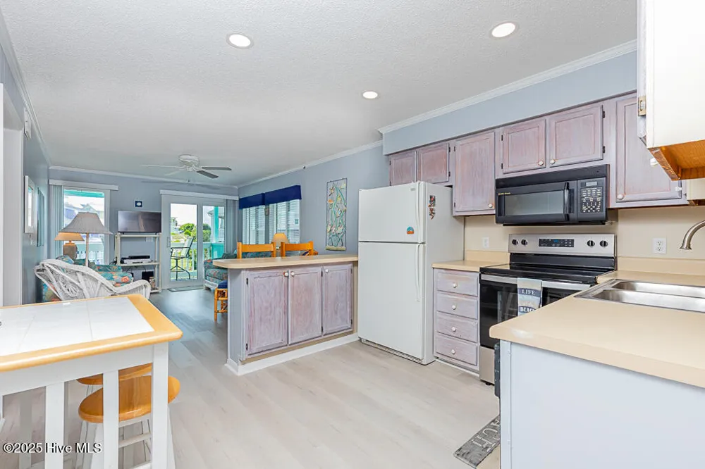 301 W Commerce Way #260 Atlantic Beach, NC 28512