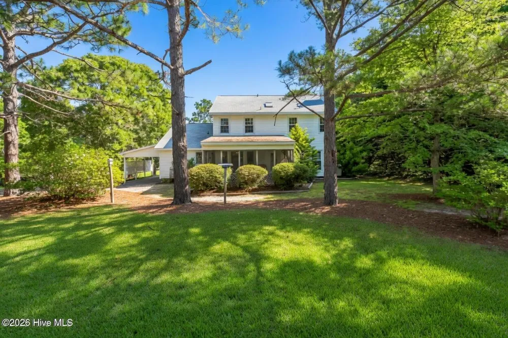 815 La Quinta Lane Hope Mills, NC 28348