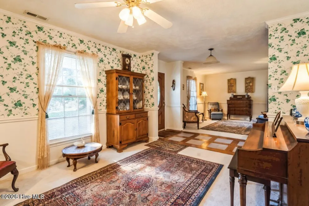 815 La Quinta Lane Hope Mills, NC 28348