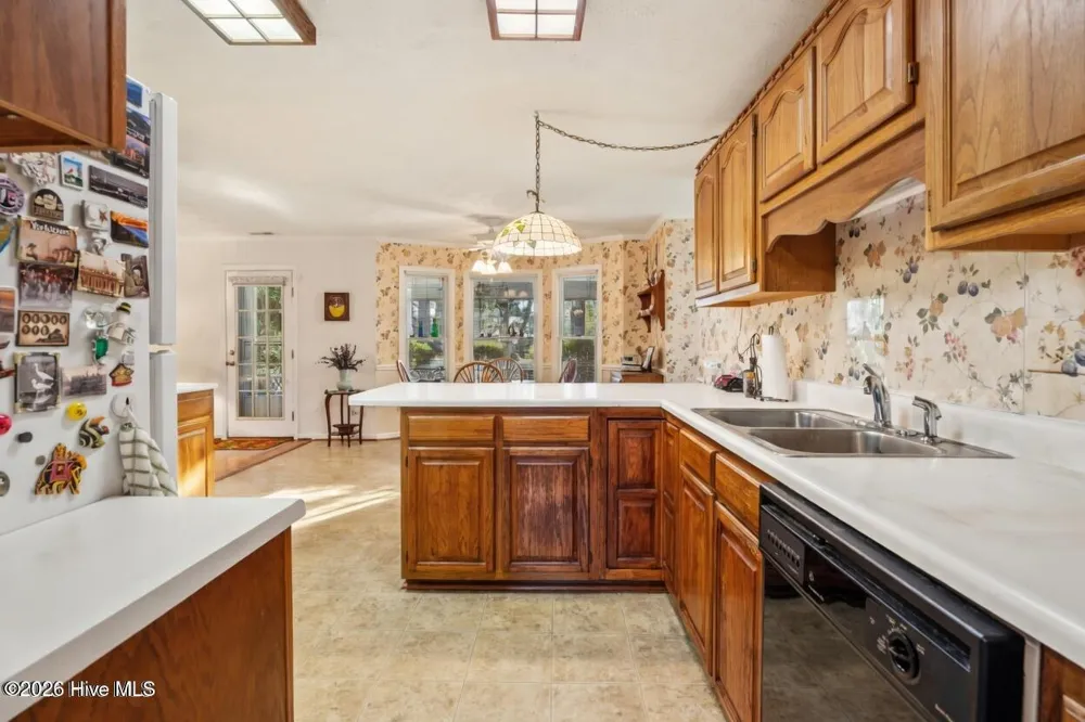 815 La Quinta Lane Hope Mills, NC 28348