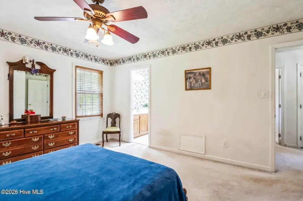 815 La Quinta Lane Hope Mills, NC 28348