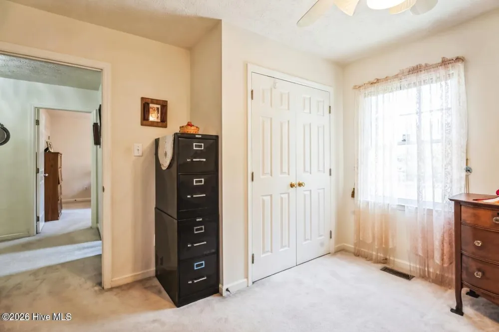 815 La Quinta Lane Hope Mills, NC 28348