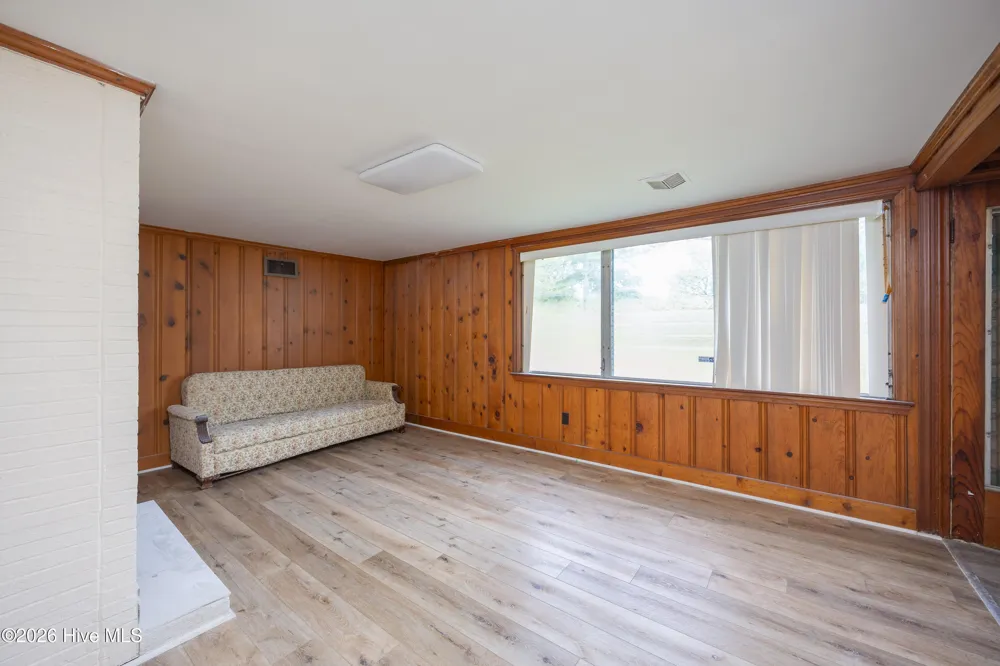 321 Church Avenue Garland, NC 28441