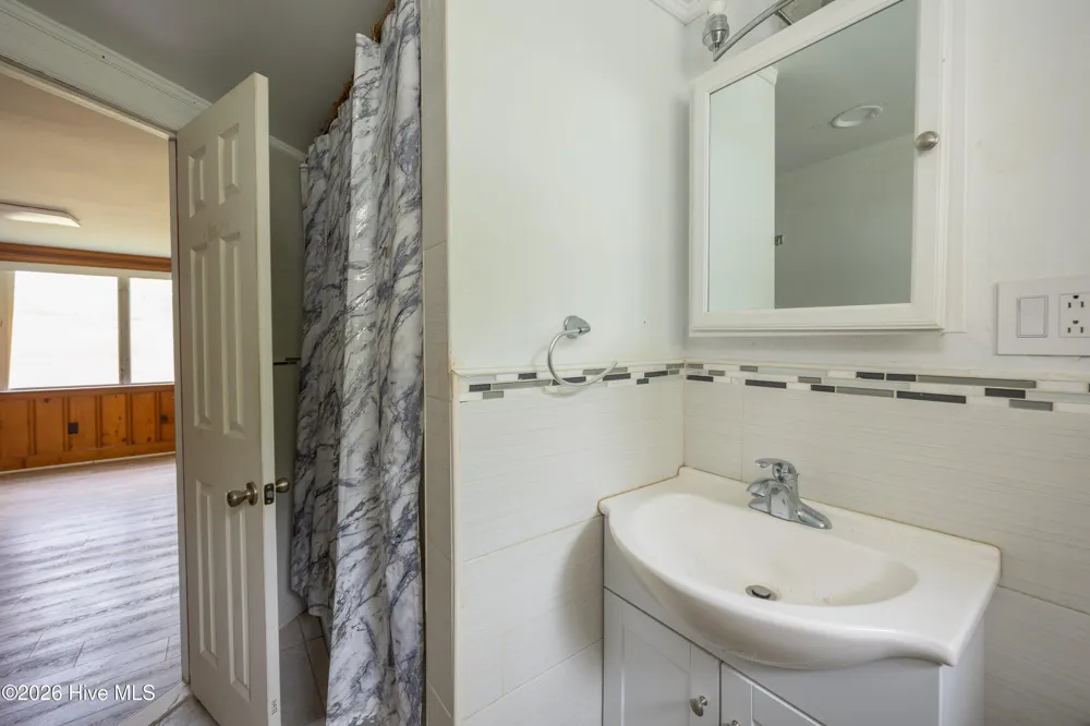 321 Church Avenue Garland, NC 28441