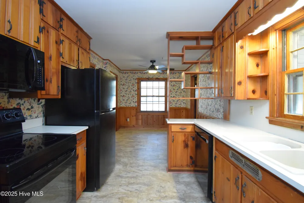 482 Snow Hill Street Ayden, NC 28513