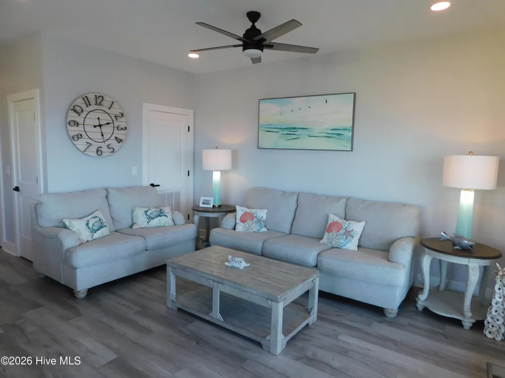 142 S Ferry Dock Road #B Harkers Island, NC 28531