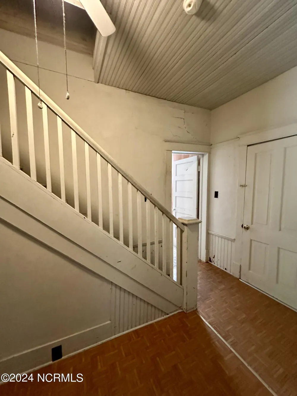 114 Rhodes Avenue Windsor, NC 27983